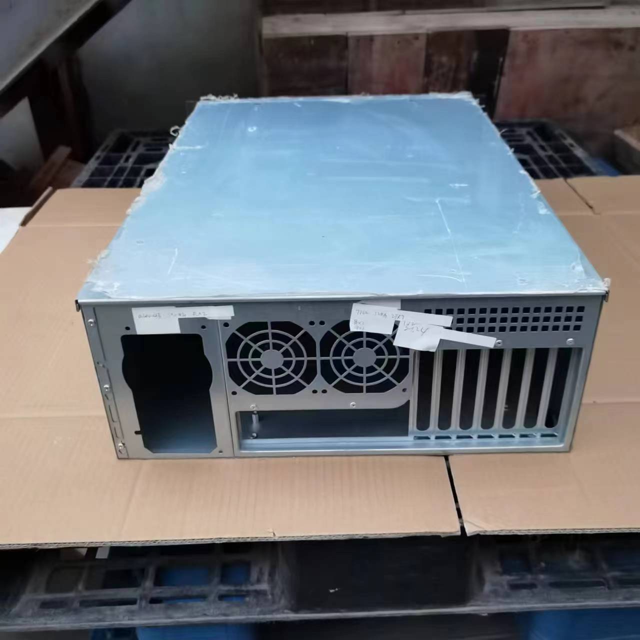 Chassis Server Industriale 4U, - 8 Gpu 4U Server Chassis recensione e prezzo